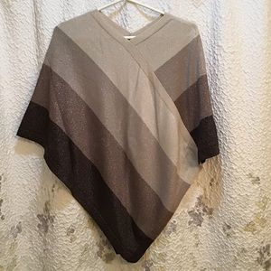 Cape with sparkle threading in brown and tans
